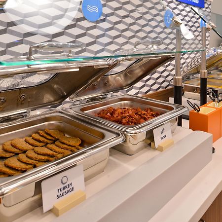利奇菲尔德智选假日套房酒店 Litchfield 外观 照片
