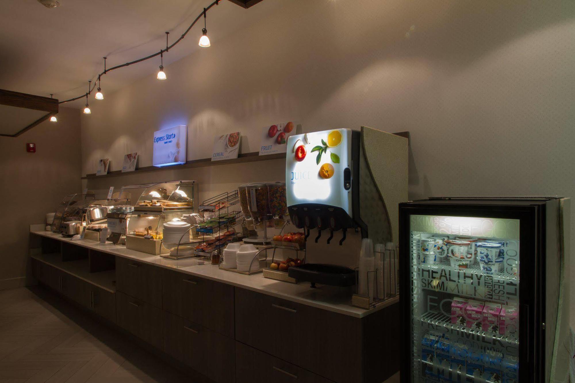 利奇菲尔德智选假日套房酒店 Litchfield 外观 照片